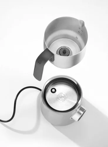 ADU-209165-4.jpg