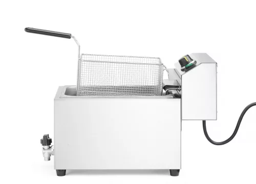 ADU-209431-2.jpg