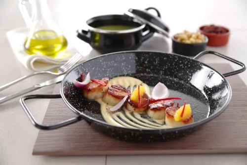 ADU-622742-1.jpg