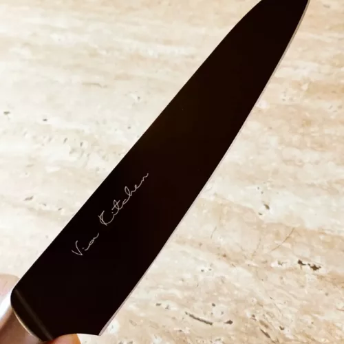 Satake Via Kitchen Japán rozsdamentes univerzális kés 59 HRC, 13,5 cm, fekete oxid bevonat, kőrisfa markolat