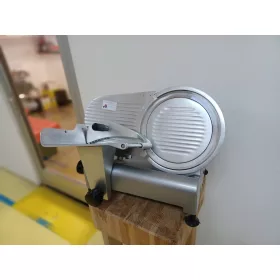 Beckers 300 szeletelőgép