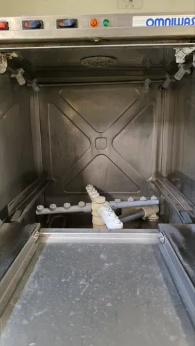 OMNIWASH SE40 ipari pohármosogató – 230 V, 3,15 kW - 40x40 cm