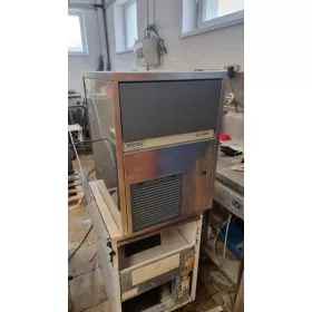Jéggép Brema CB416 - jégkockagép - 42kg/nap